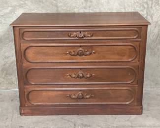 047 Rank 047 Lot 57 Antique carved walnut chest of drawers