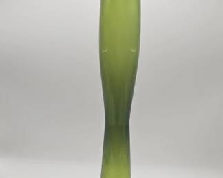 152 Rank 152 Lot 504h Midcentury Finnish green glass vase, attributed