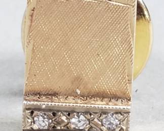 095 Rank 095 Lot 246 14k gold and diamond pin
