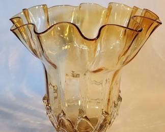 113 Rank 113 Lot 454h Vintage Murano style hand blown large bowl