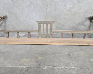 061 Rank 061 Lot 56 Vintage brass fireplace fender