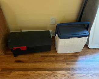 ice chest cooler mailbox