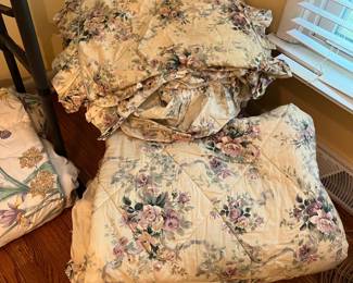 linens and comforter