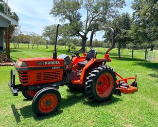 Kubota L2500 Tractor Great running condition and always maintained. Finishing mower not included with tractor but is for sale as well. Tractor is not 4wd. Currently has 739 hours but is still being used.