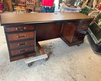 Large Office Desk Good condition  70” x 21” x 30”  Must be able to move and load yourself 