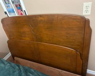 Vintage MCM Full/Double Bedframe Overall good condition with some wear on top **We have the matching nightstand, dresser & vanity for sale as well.