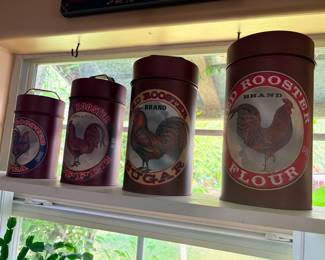 Vintage Rooster Metal Canister Set   Great condition  Tallest canister measures 10” tall