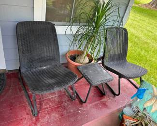 Keter Patio Set  Great condition but need a little clean  2 chairs and small table 