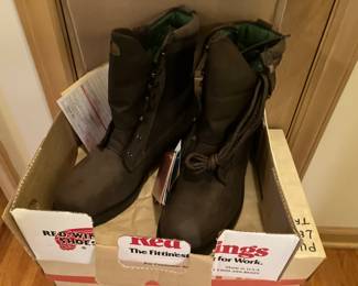New unworn Red Wing Irish Setter boots men's size 12 D