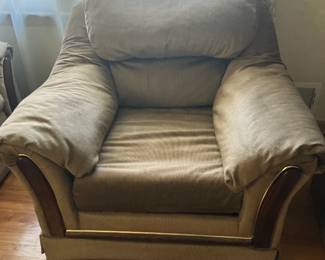 Overstuffed chair w tan upholstery