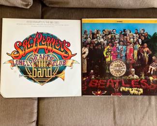 Beatles Sgt Peppers Lonely Hearts LP records