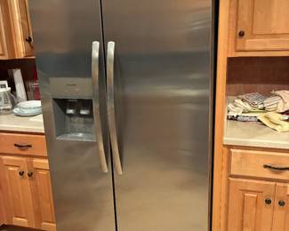 Side by side stainless refrigerator 
