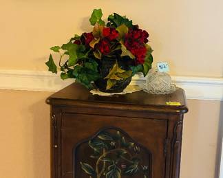 Pair of painted side table / cabinets