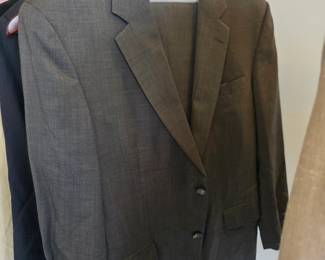 VINTAGE MENS SUITS