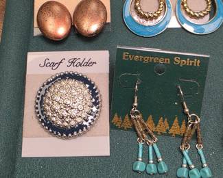NEW OLD STOCK VINTAGE EARRINGS