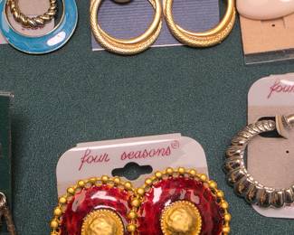 NEW OLD STOCK VINTAGE EARRINGS