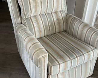 Electric recliner in great shape 