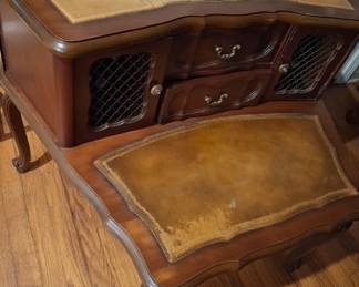 Vintage Queen Anne-Style Leather-Top Side Table / Cabinet