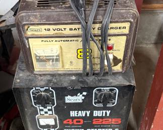 18 Volt Battery Charger / Engine Starter and Battery Charger