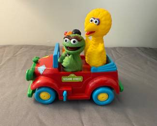 Sesame Street Car Oscar and Big Bird