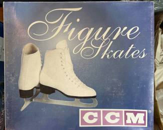 Women's Ice Skates