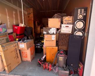 Storage Unit Auction Tools Electronics Furniture Speakers Shop Equipment Household