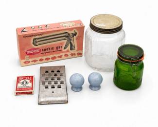 79 VintageKitchenHouseholdCollectiblesLot