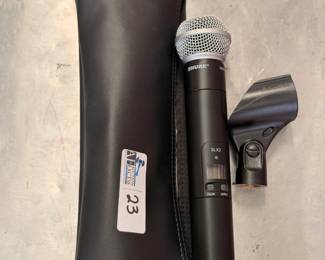 Shure SM58 SLX2-G4 Handheld Wireless Digital Microphone w/ Bag and Clip