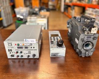 Sony DXC-D55WS Broadcast Camera Chain w/ CA-TX50 Adaptor RCP-D50 Panel & CCU