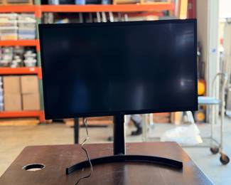 LG UltraFine Display OLED Pro 27EP950-B 27" UHD 3840 x 2160