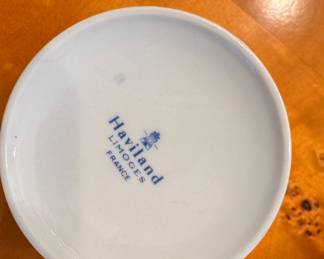 Set of Haviland Limoges Imperatrice Eugenie Cups & Saucers. Photo 3 of 3.