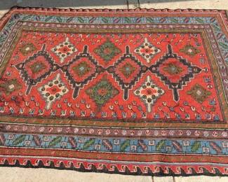 Vintage rug, 104" x 68"