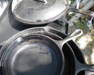 Cast iron cookware