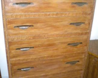 Antique chest of drawers