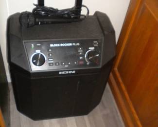 Karaoke machine 