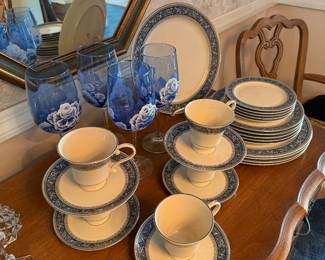 Dining Room-Pickard Overture dinnerware