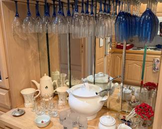 Kitchen-Stemware, Barware, kitchen items