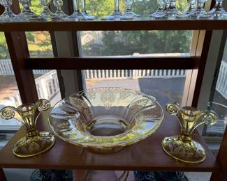 Sunroom-yellow depression ware console set