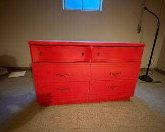 case piece dresser