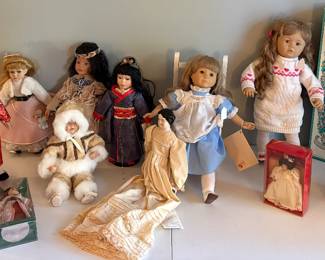 Vintage Doll Collection / Dolls