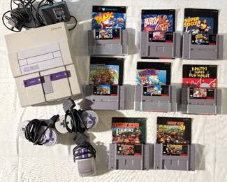 Super Nintendo Entertainment System (SNES) Control Deck & Games