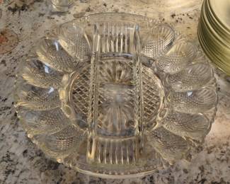 Vintage L.E. Smith Glass Deviled Egg Plate with Center Condiment Holder