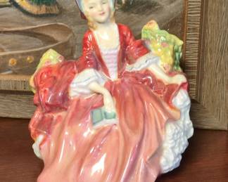 Royal Doulton Figurine "Lydia" HN1908