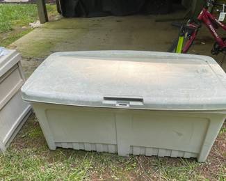 Large Plastic Storage Bin with Lid