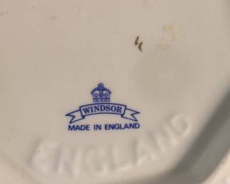 Vintage Sadler Windsor "Floral Basket Weave" Teapot