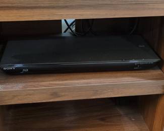 Sony Blu-ray Disc Player (Model BDP-S390)