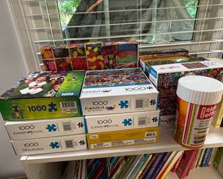 Assorted 1000-Piece Jigsaw Puzzles