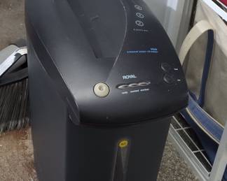 Royal VF800 Cross-Cut Paper Shredder
