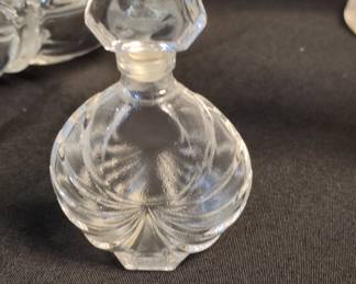 VCA Crystal Perfume Bottle with Octagonal Stopper