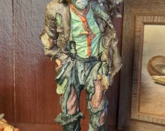 Ernest L. Kelly Jr. "The Wanderer" Clown Figurine